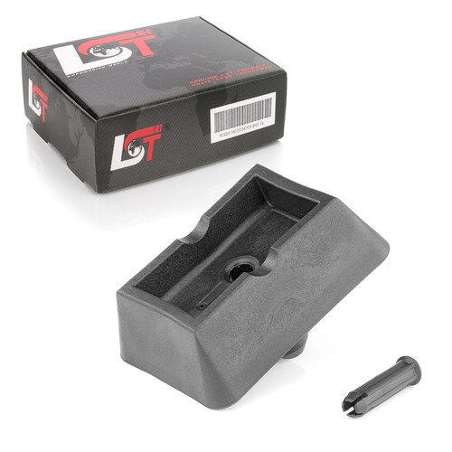 Jack adapter for land - land, rover
