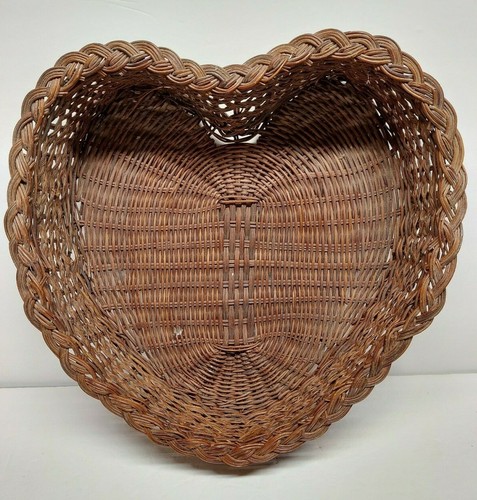 Vintage old americana - americana, wicker