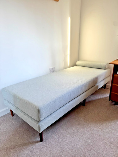 Fold out day - fold, /couch/