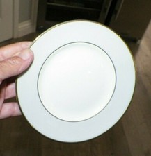 WEDGWOOD VERA WANG ILLUSION BONE CHINA GOLD TRIM BREAD PLATE