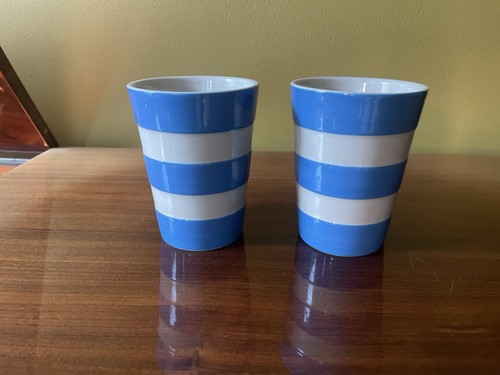 Green cornishware beakers - tg,
