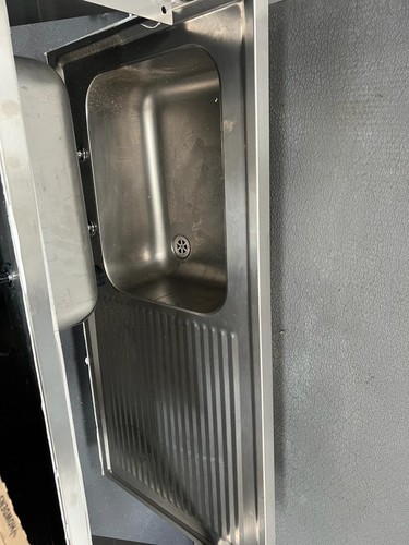 Stainless steel sinks