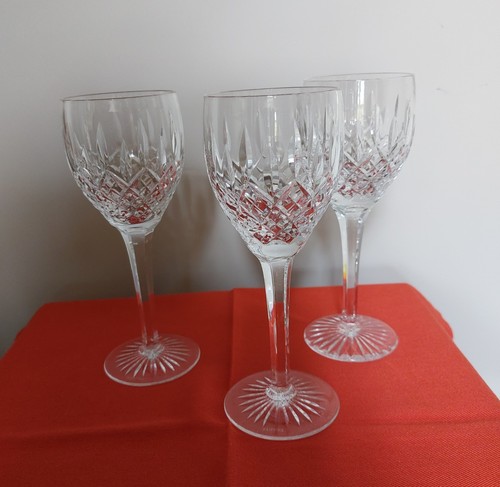 Stuart crystal signed - 3, x