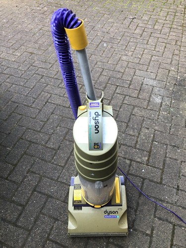 Dyson dc01 vacuum - dyson,