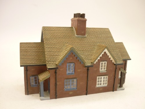 Hornby lyddle end gauge - end,