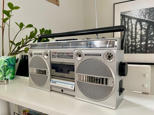 Philips d8134 vintage boombox - philips,