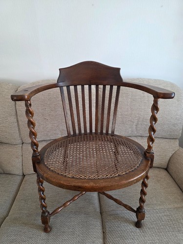 Antique oak captains chair - captains,