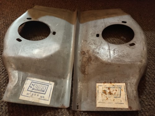 Pair mk2 ford escort - of, strut