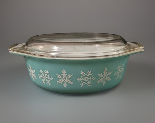 Pyrex 043 turquoise snowflake - pyrex,