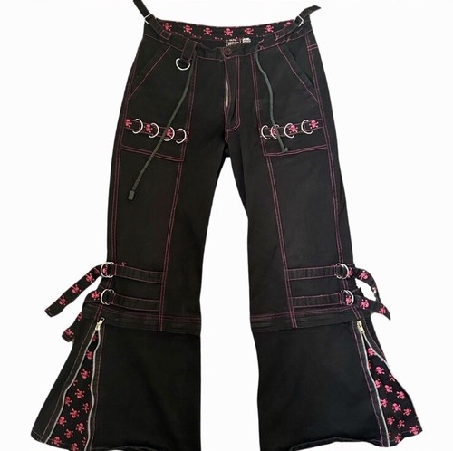 Pink black skull patterned - pink,