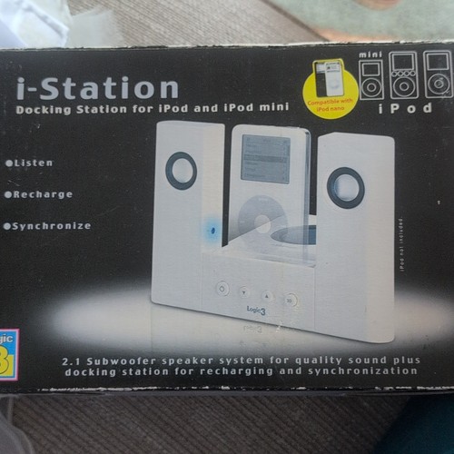 Logic3 station white - logic3, docking