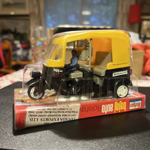 Satya bajaj auto rickshaw tuk - rickshaw,