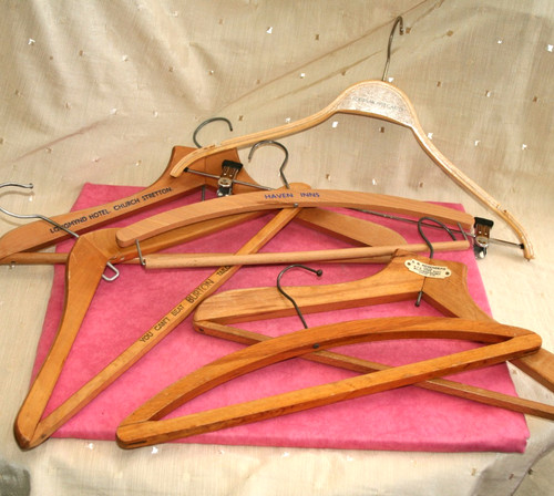 Six vintage wooden - wooden, coat