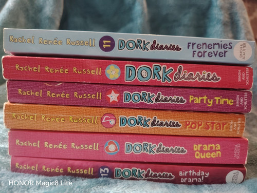 Dork diaries paperback set - diaries,