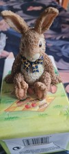 Cute Vintage Leonardo Bunny Collection Figure Sitting Bunny Immaculate Condition