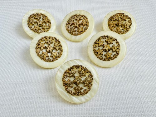 Vintage shank buttons 30mm - vintage,