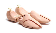 H & S UK Cedarwood Aromatic Shoe Trees:  Size UK  7 / 8 - EU 41 / 42