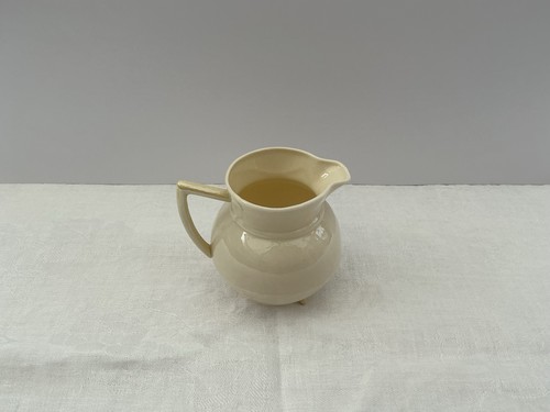 Belleek size irish pot - 2,