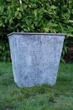Medium Zinc Square Planter