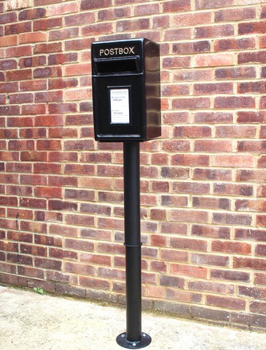 Royal mail postbox - cast, iron