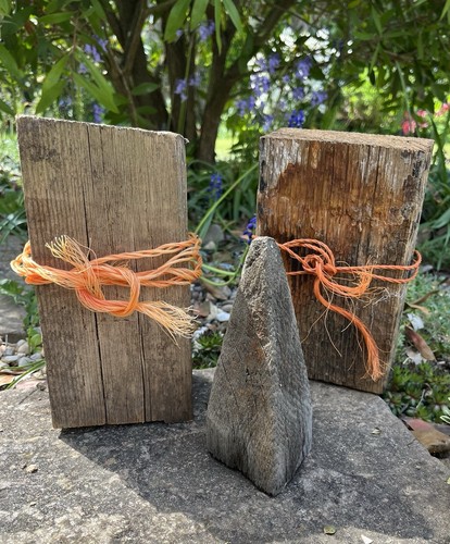 Weathered driftwood bundle sea - bundle,