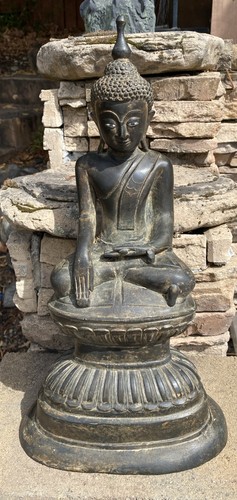 Antique thai bronze - bronze, seated