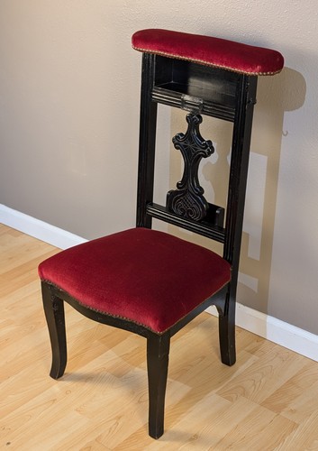 Antique gothic wood prie - antique,