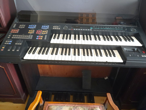 Yamaha electone electric - yamaha,