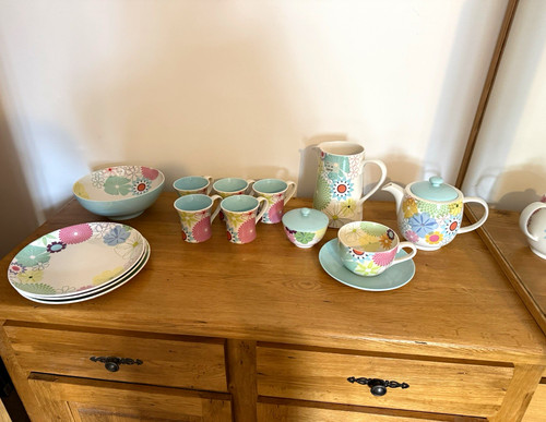 Portmeirion crazy daisy floral - portmeirion,