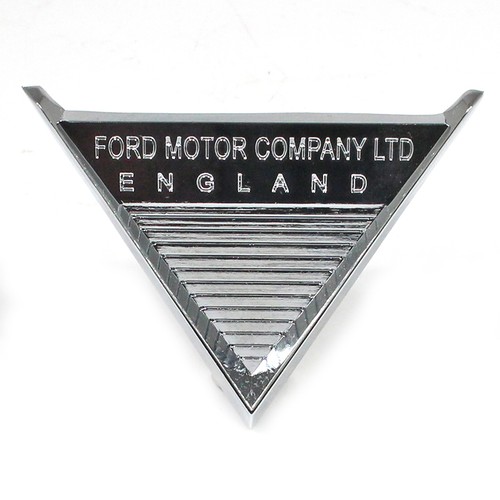 Ford triangle chrome wing - triangle,