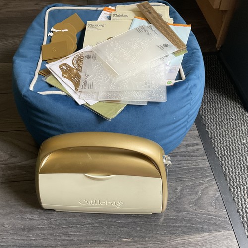 Gold cuttlebug die cutting - gold,