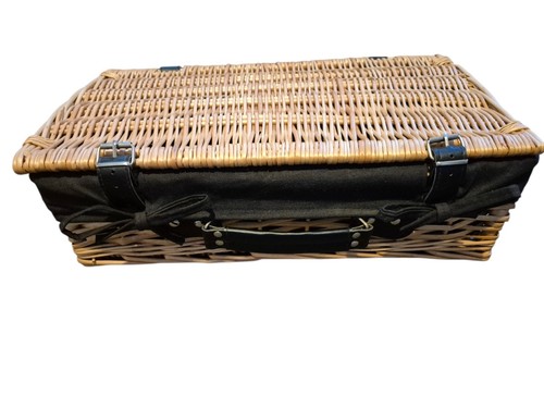 Vintage woven wicker - vintage, picnic