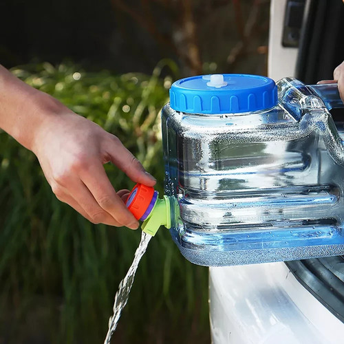 10l water bottle - 5.5/10l, bucket