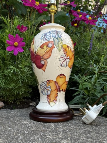 Large moorcroft pottery table - ,
