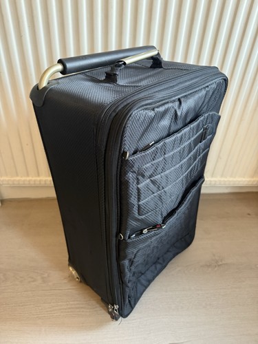 Luggage worlds lightest - luggage,
