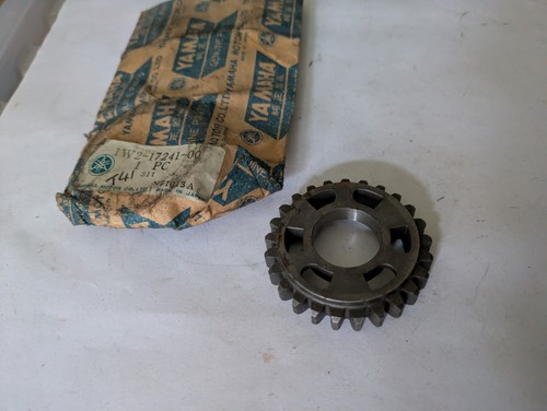 Yamaha 4th wheel - wheel, gear