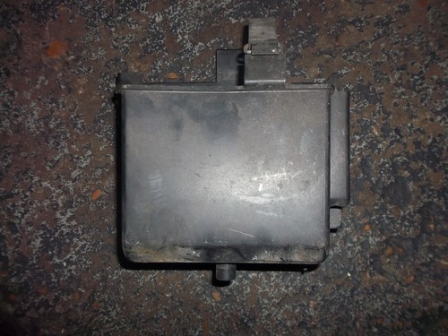 Yamaha fzr1000 battery box - yamaha,