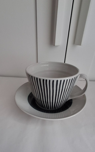 Vintage rye pottery large - rye,