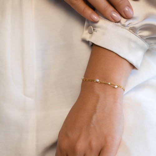 Magnolia pearl wrap bracelet - magnolia,