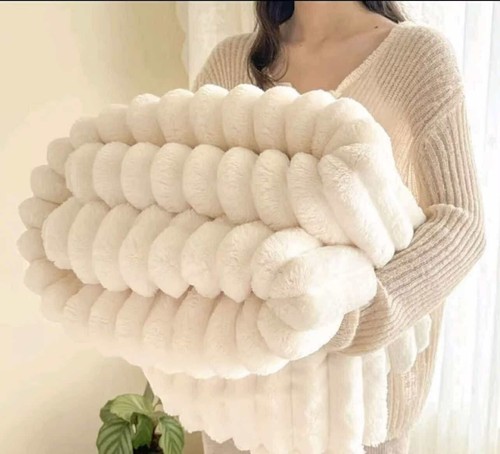 Super soft faux fur ribbed - faux,