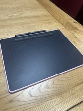 Wacom Intuos M Drawing Tablet