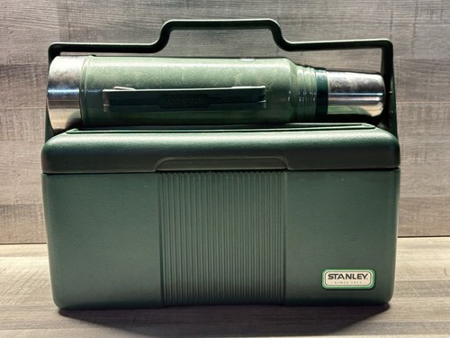 Stanley green 7qt lunch box - green,