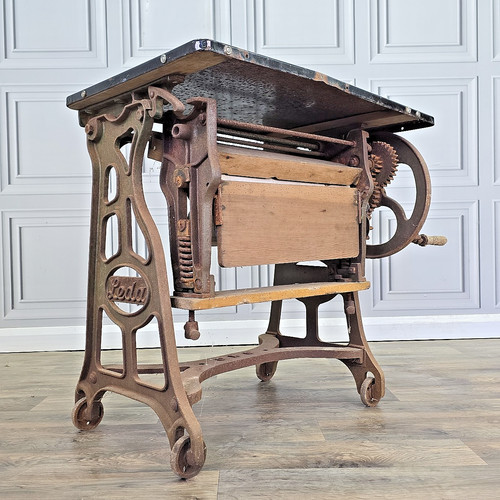Antique leda box mangle cast - box,