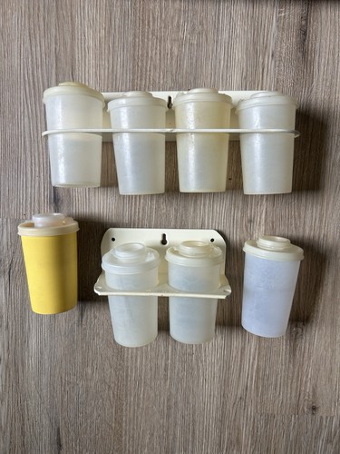 Vtg tupperware salt - salt, pepper