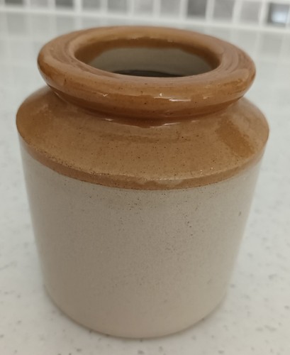 Small vintage two - small, glazed