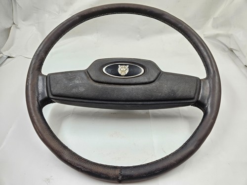 Black steering wheel jaguar - black,