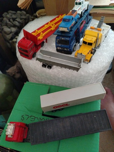 Mixed car transporter hgv - car,