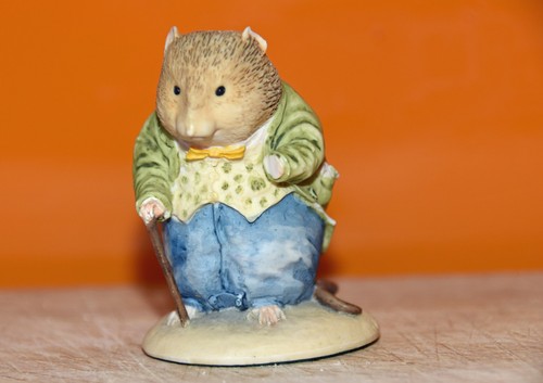 Border fine arts - brambly, hedge