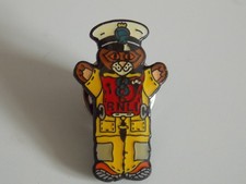 RNLI pin badge crew member cat