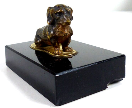 Vienna bronze dachshund with - bronze,